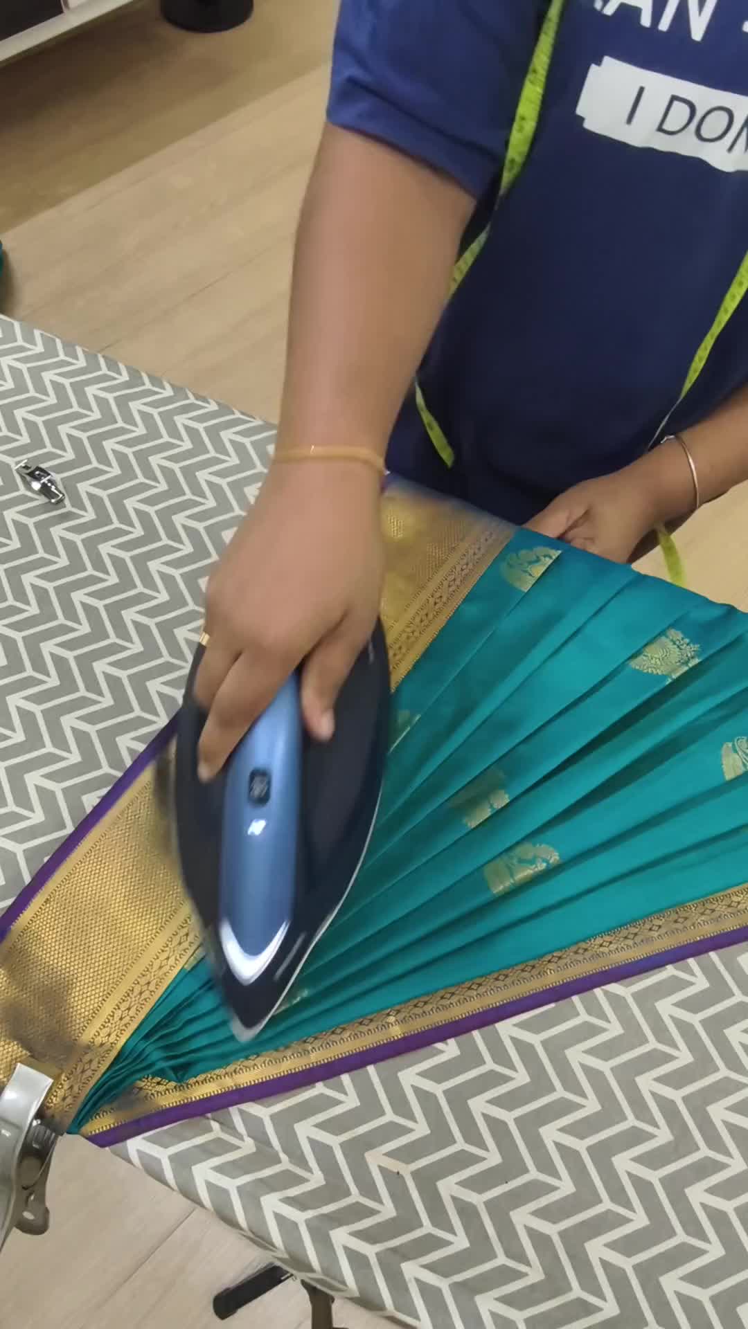 @Azhagi