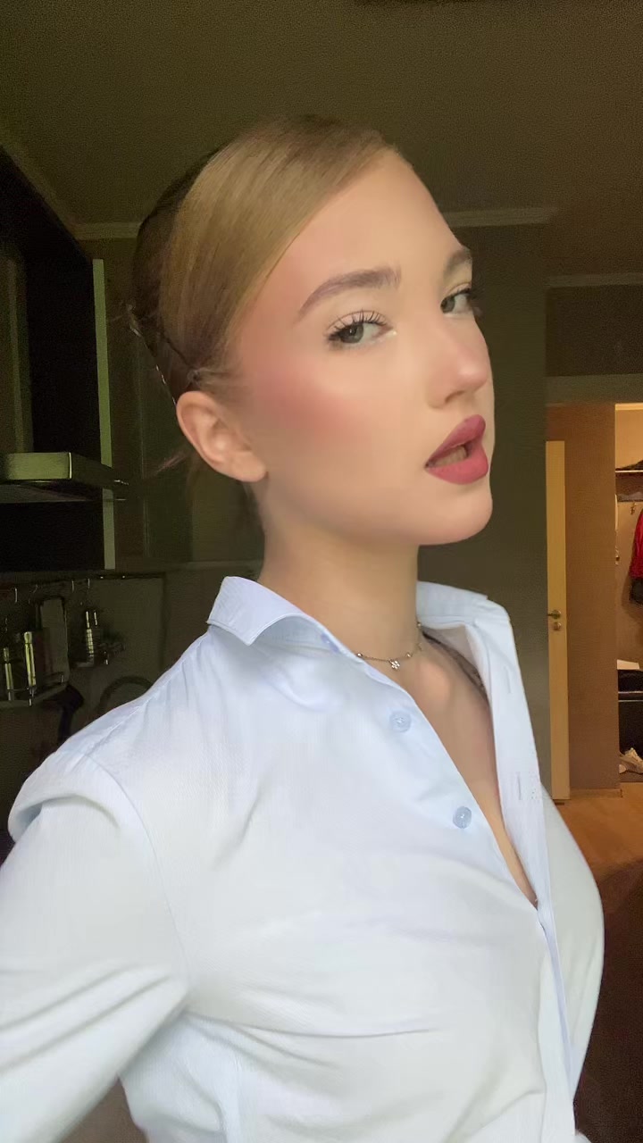 @мельникова