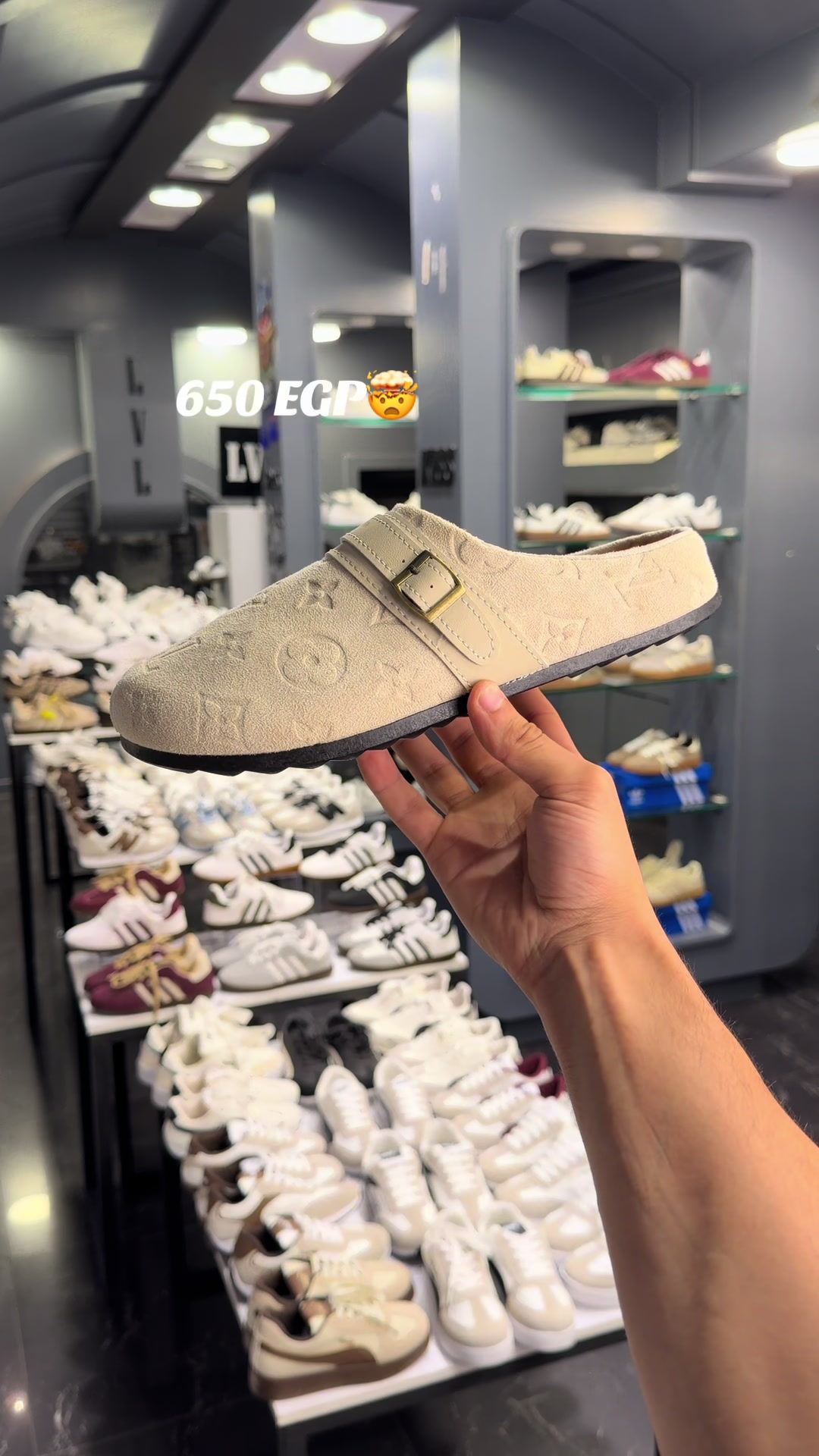@Level shoe