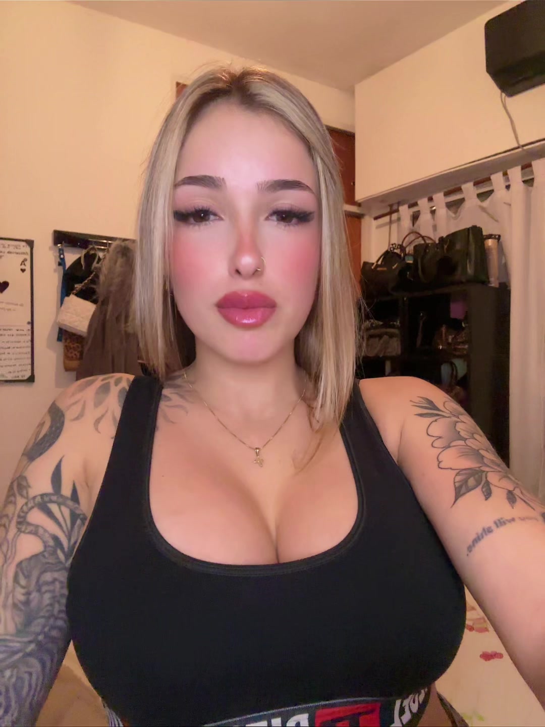 @Rochii12