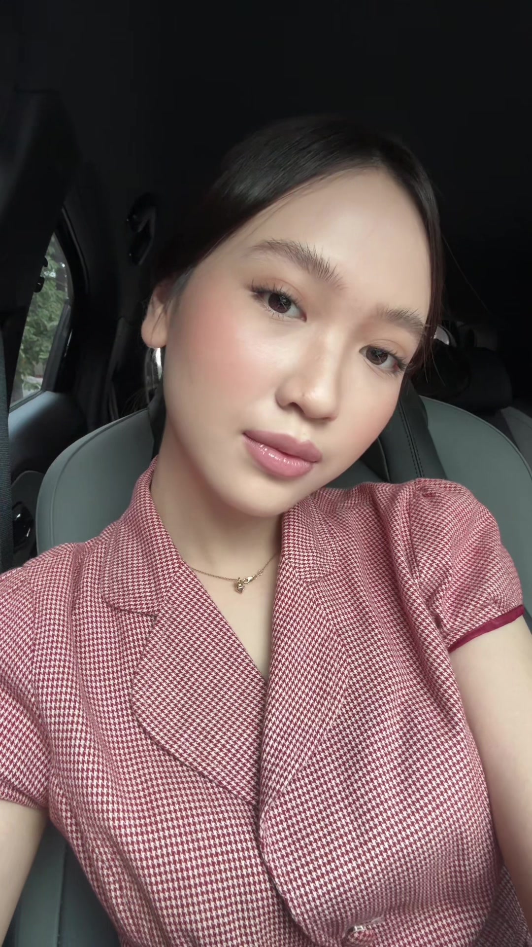 @lareina