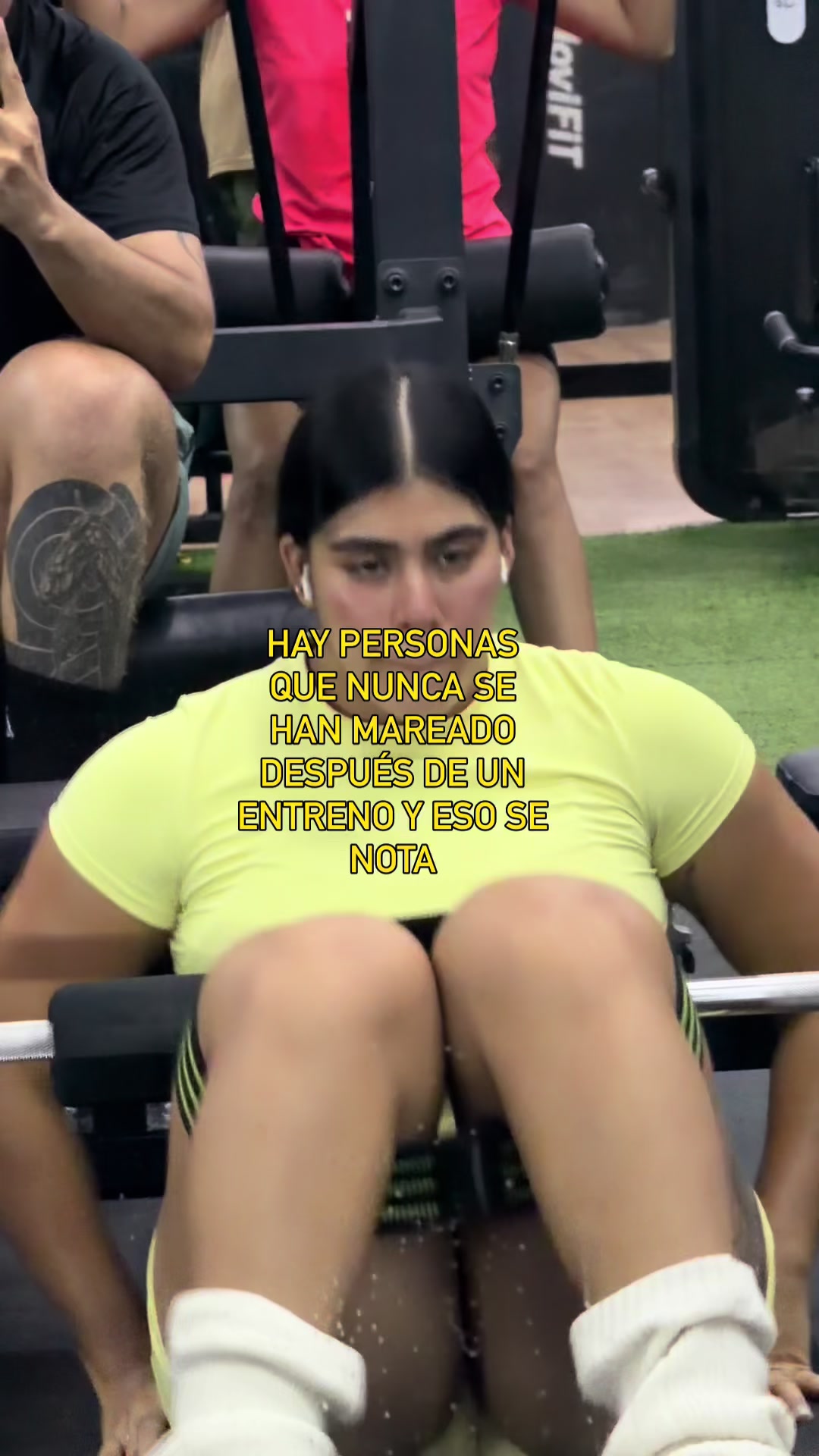 @Daniela✨