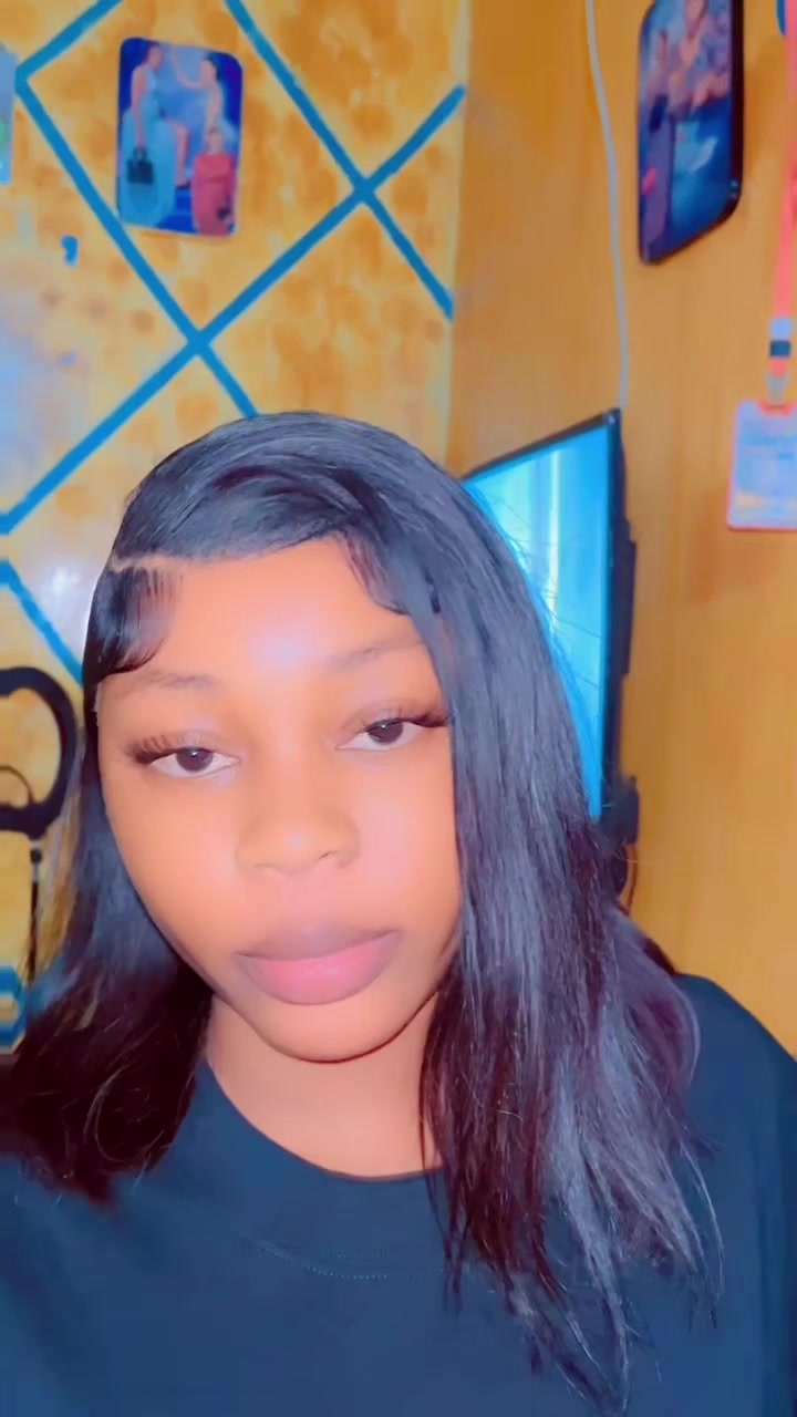 @𝒱𝒾𝑒 🦋