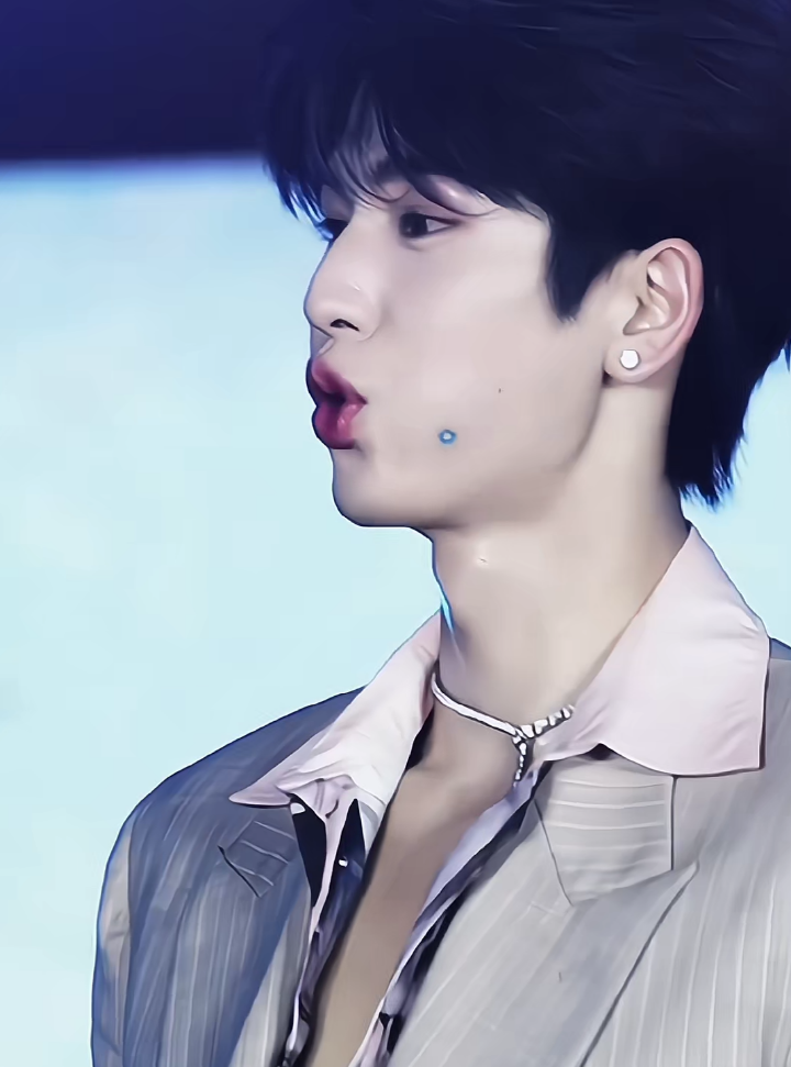 @n i u ᶻᴸᴴ🦋