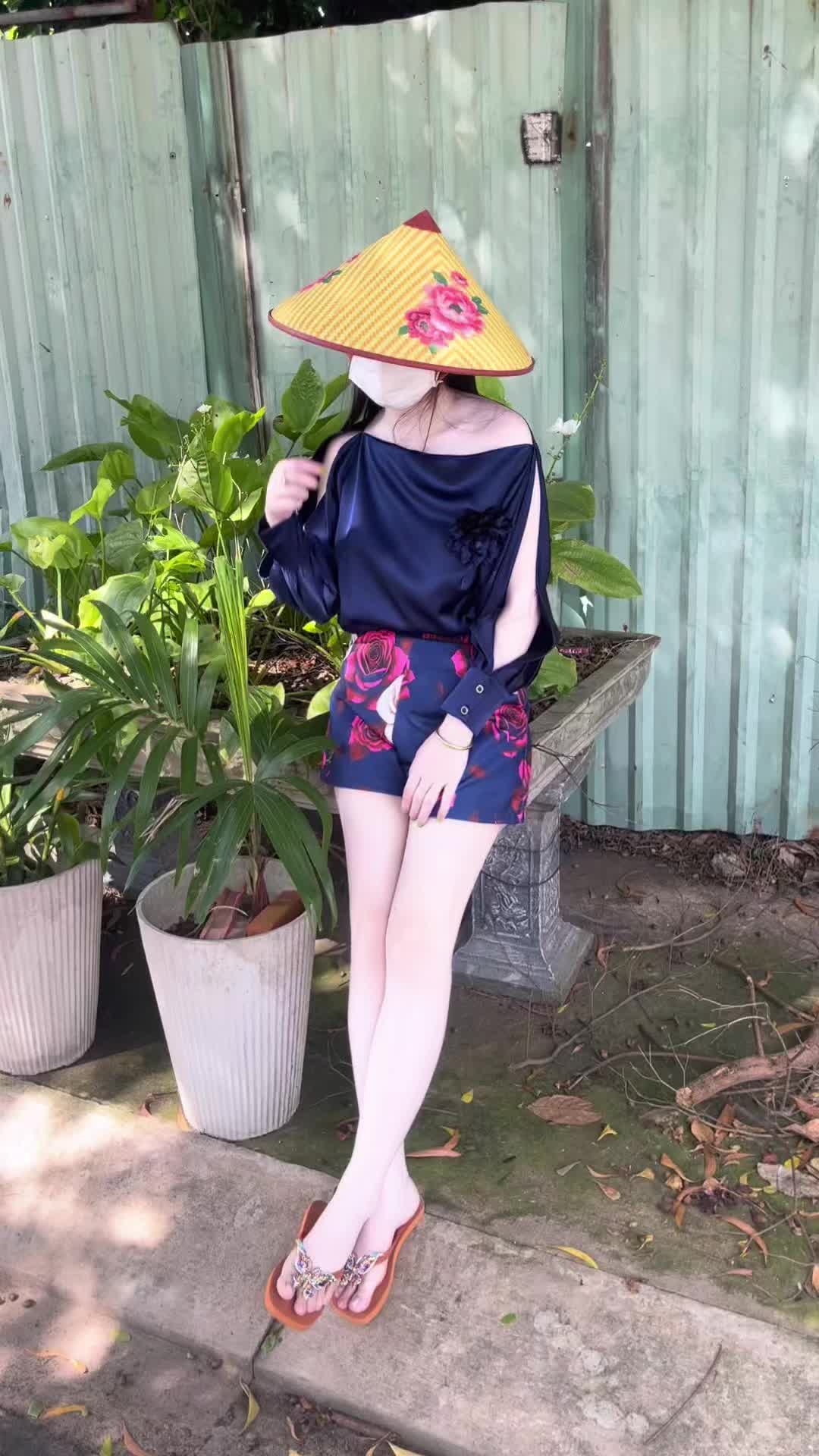 @Oanh Trắng