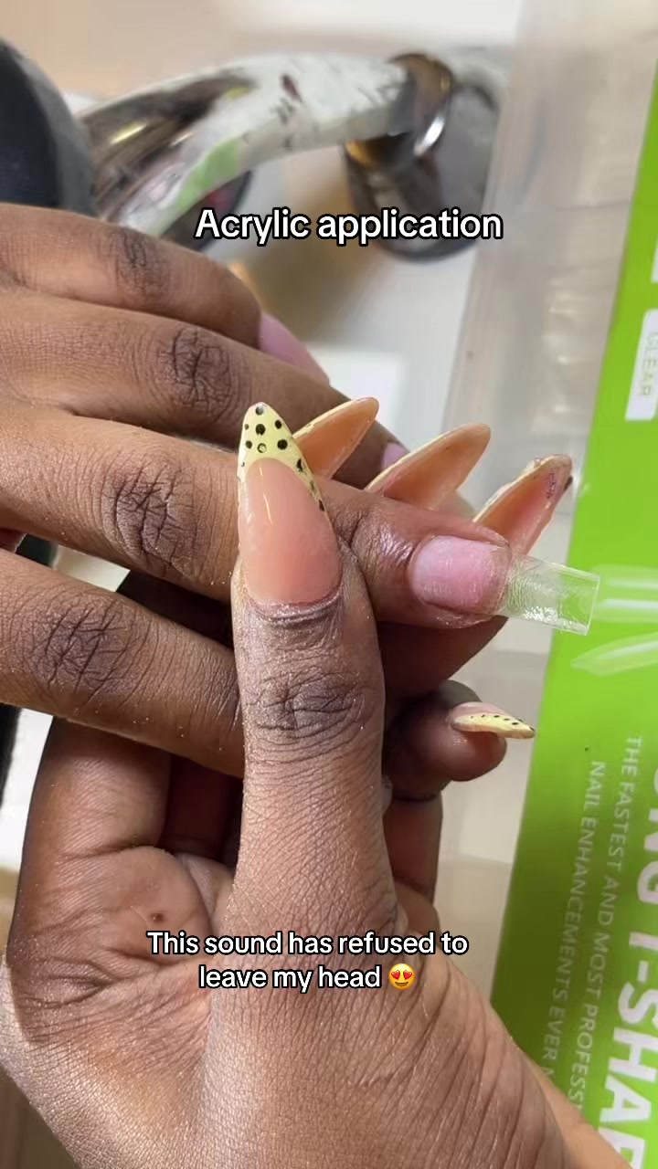 @NAIL/LASH TECH IN BENIN(UGBOR)