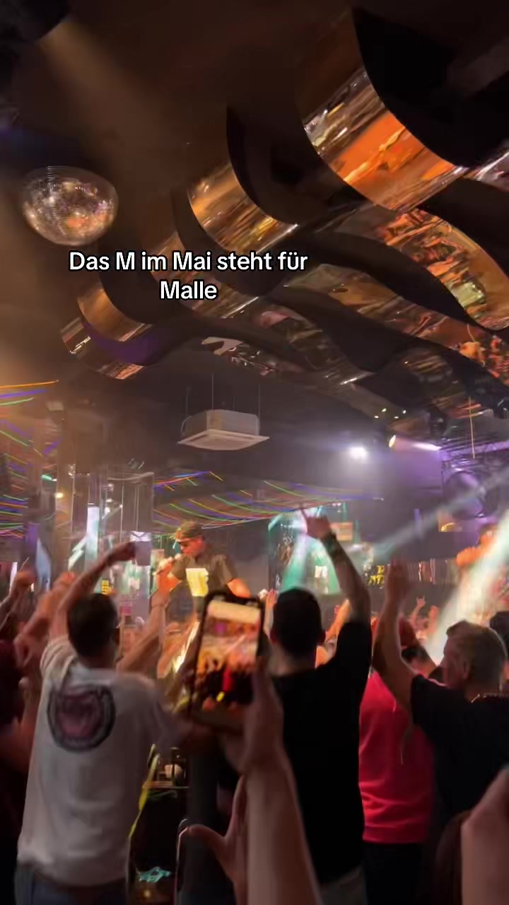 @dumm & d&uuml;mmer