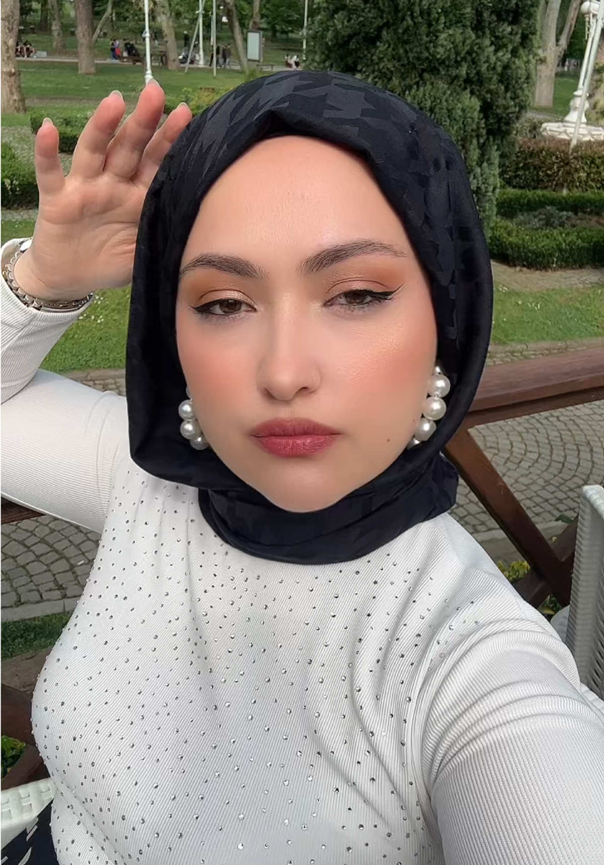 @Ebru