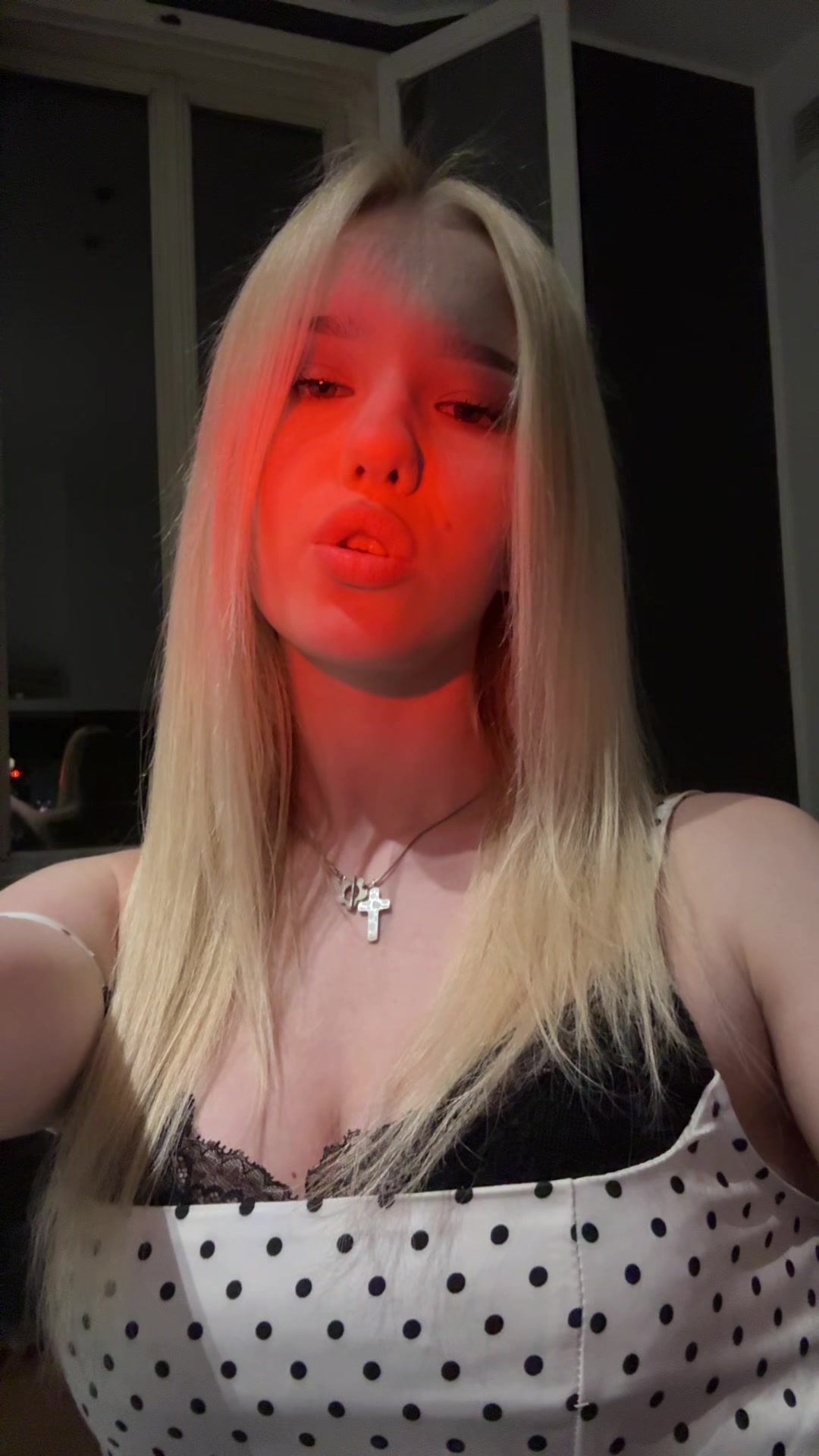 @𝐩𝐨𝐥𝐢𝐧𝐚