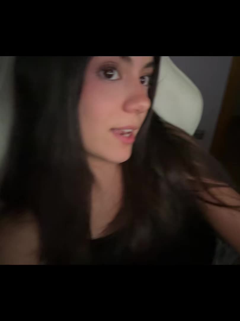 @Paulaguti26