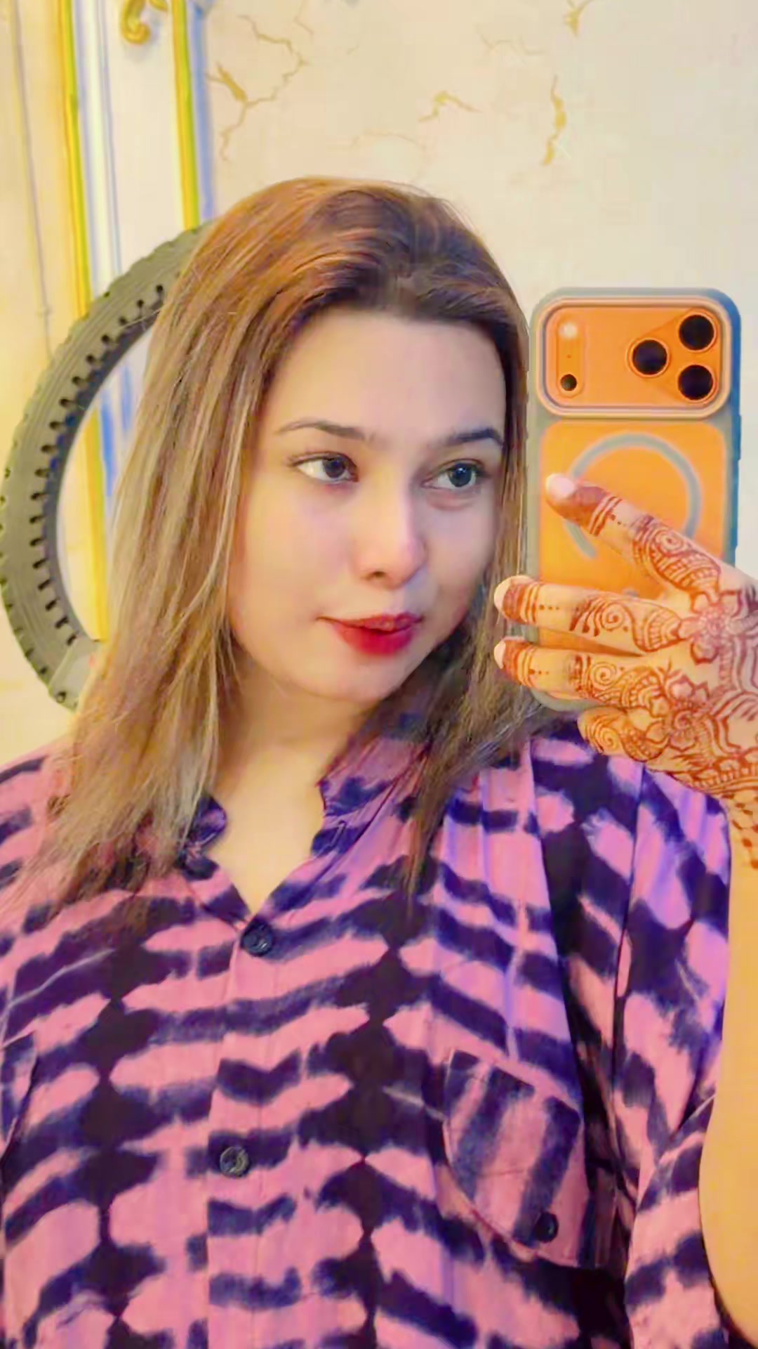 @Mayhar’s makeup touch