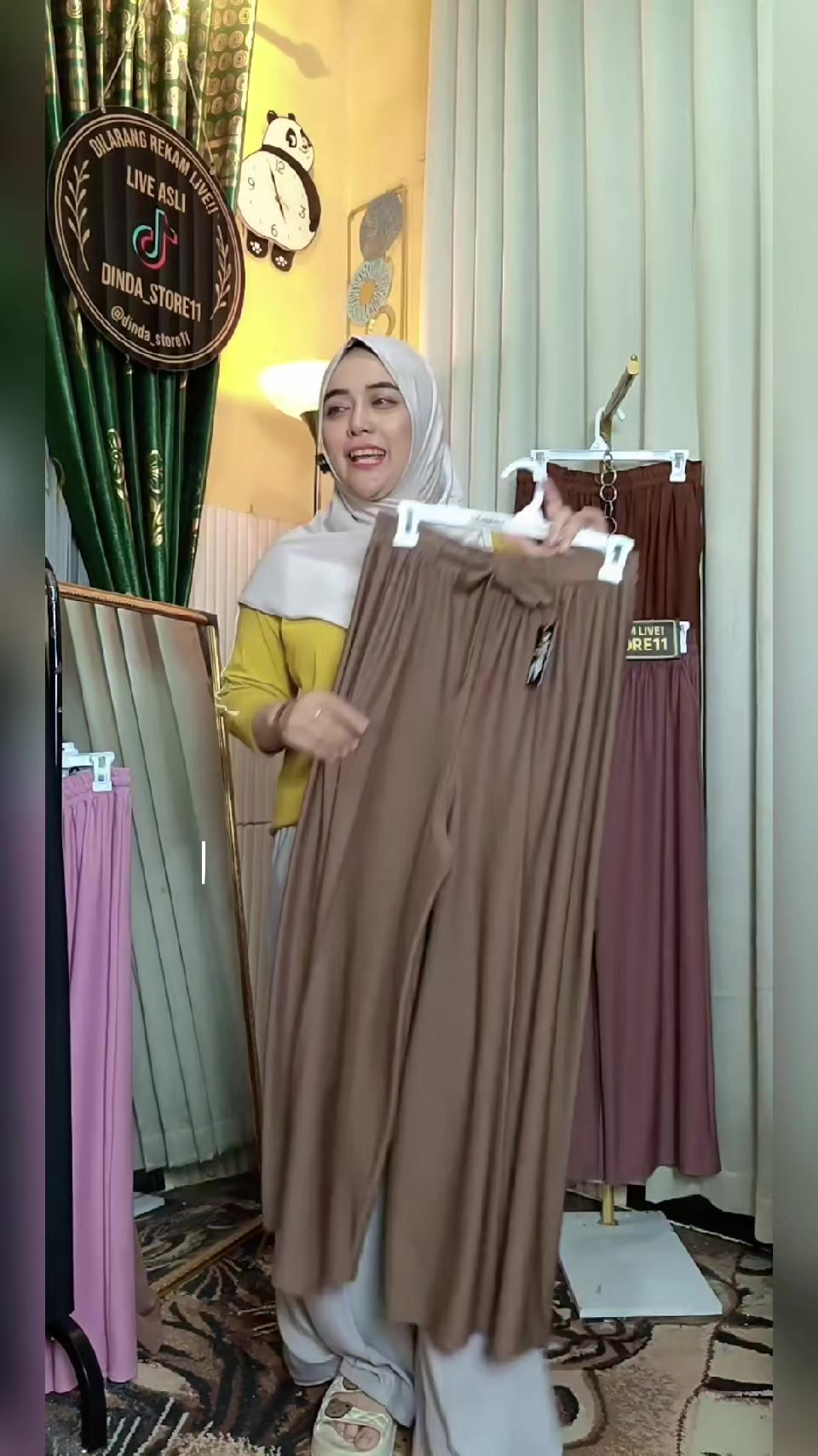 @Dinda_Store11