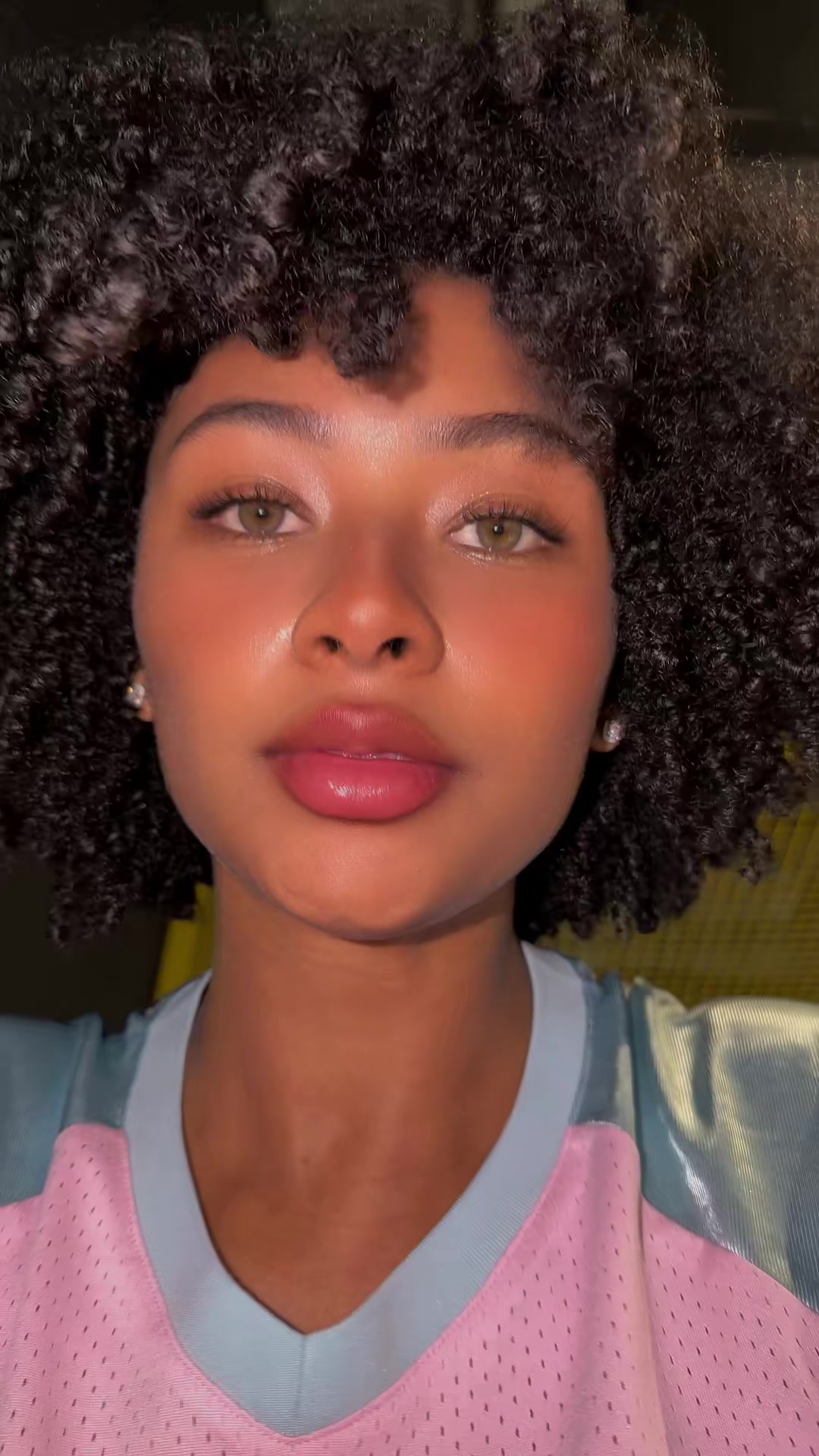 @AfroZuri