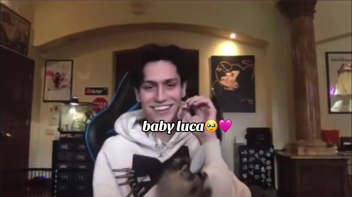 @𝘤𝘩𝘢𝘴𝘦 𝘧𝘰𝘭𝘭𝘰𝘸𝘴🖤🤍