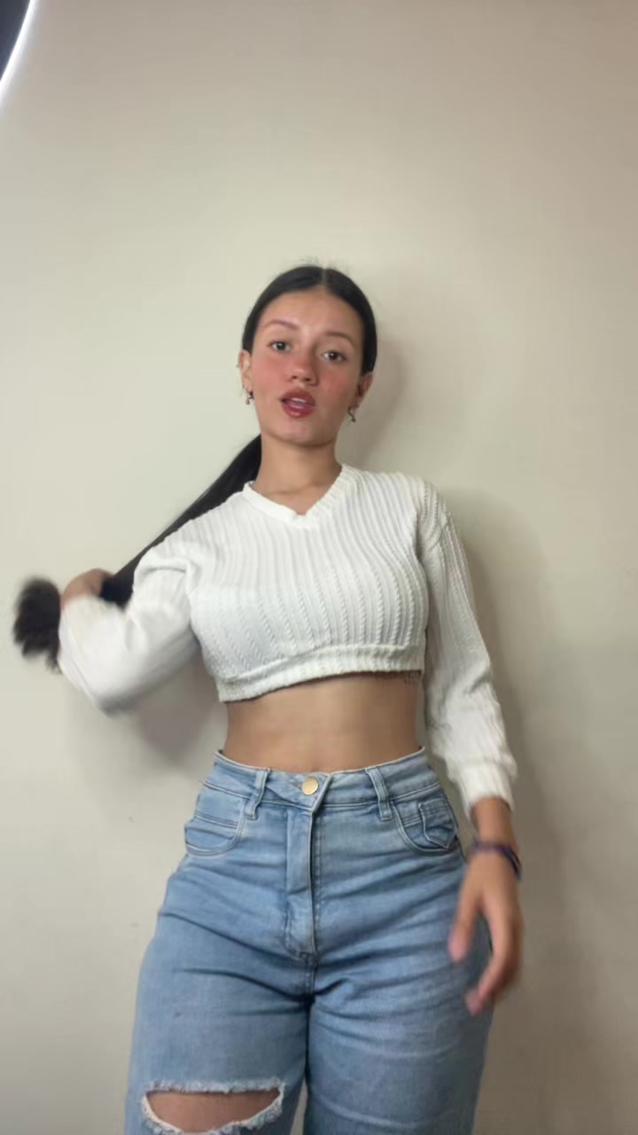@Luzsamira_
