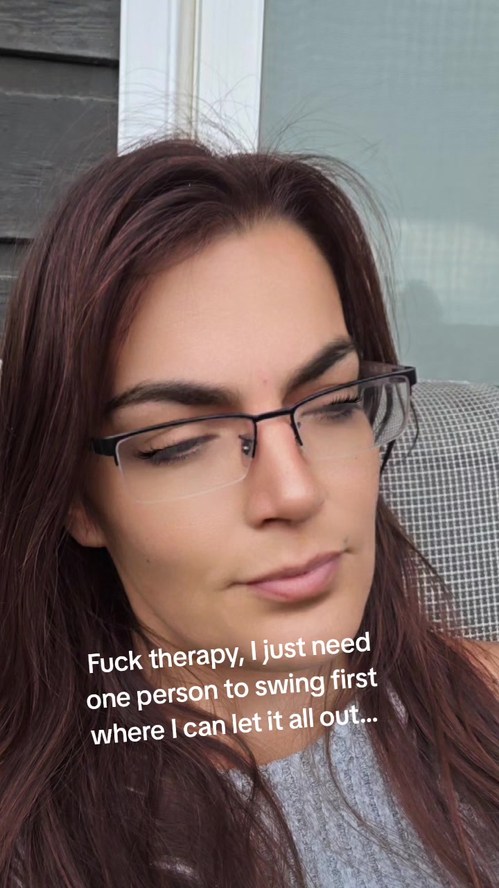 @Miss Chris