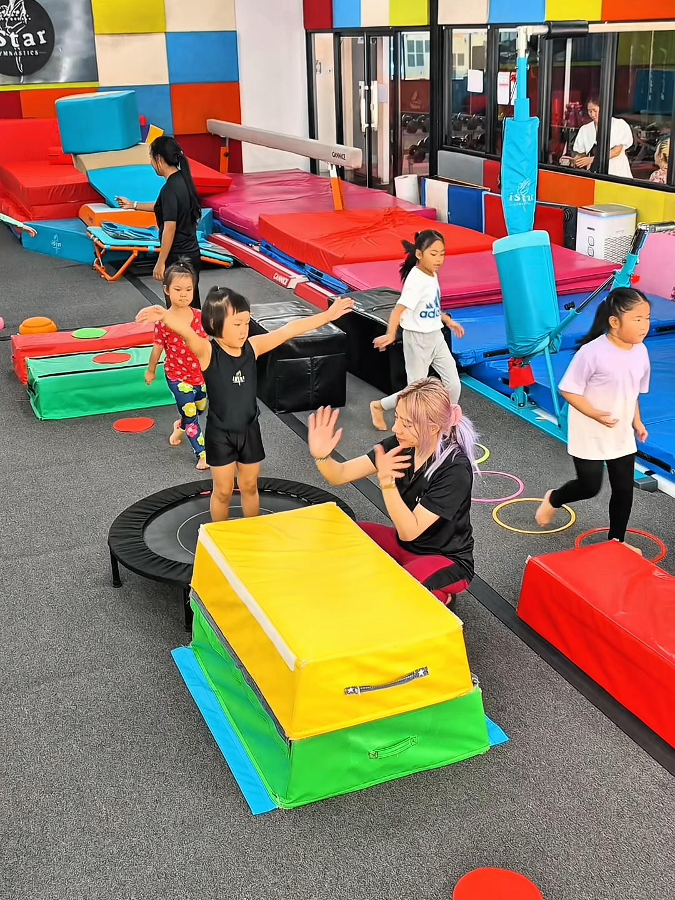 @iStar&ensp;Gymnastics