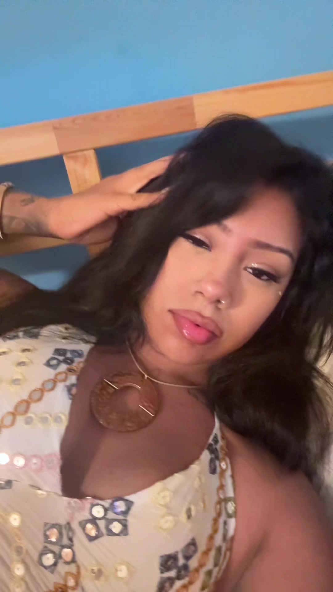 @ayochicky