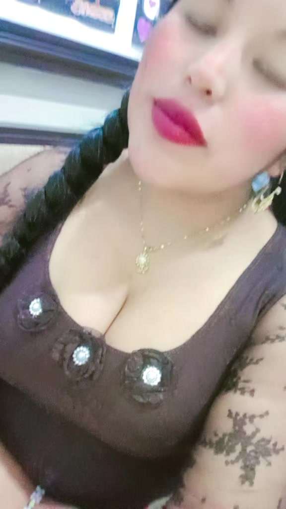 @Evelyn..C.H...🌹🦋