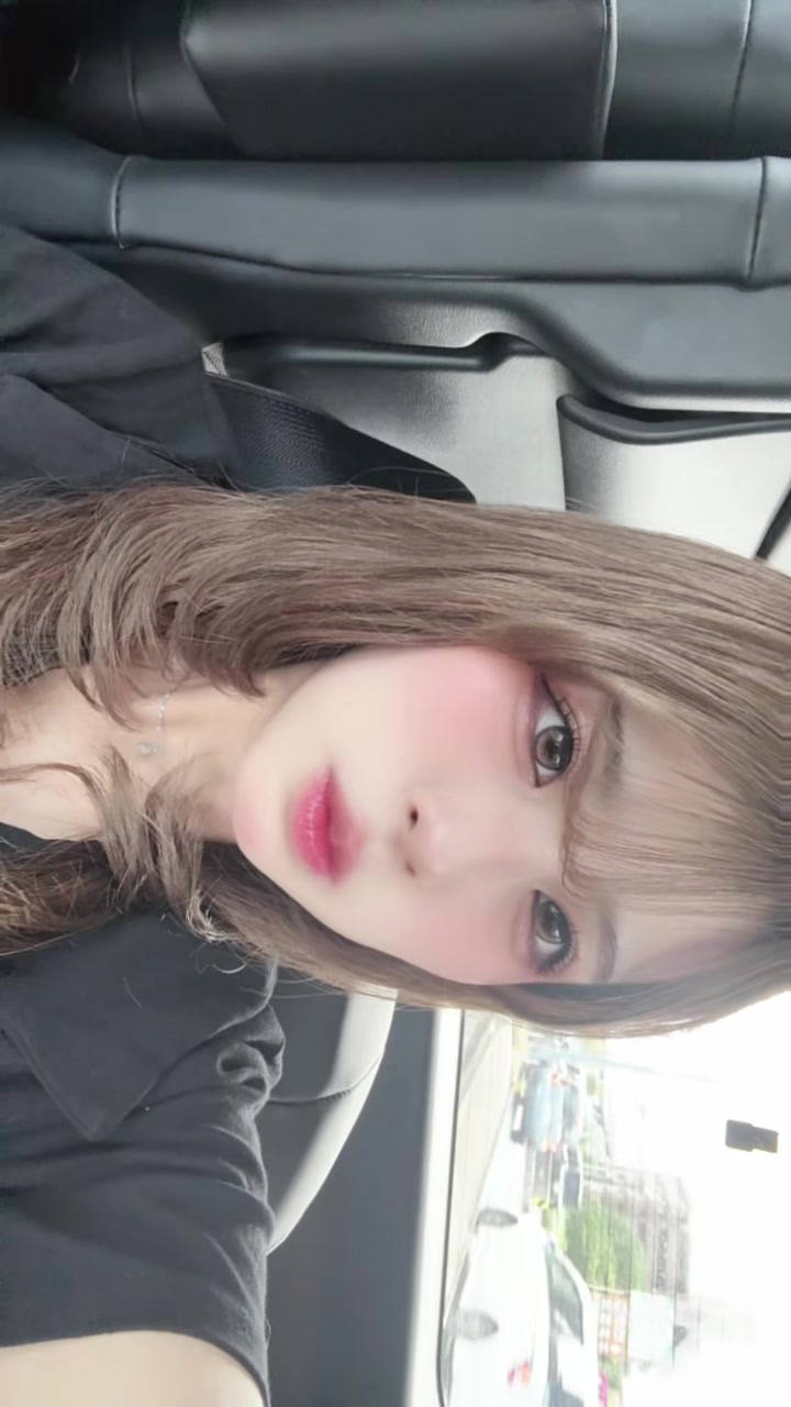 @なぎ