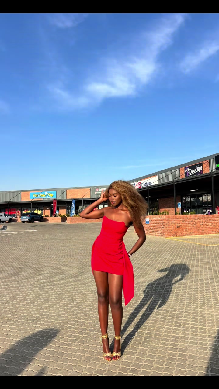 @Lindeka Zulu