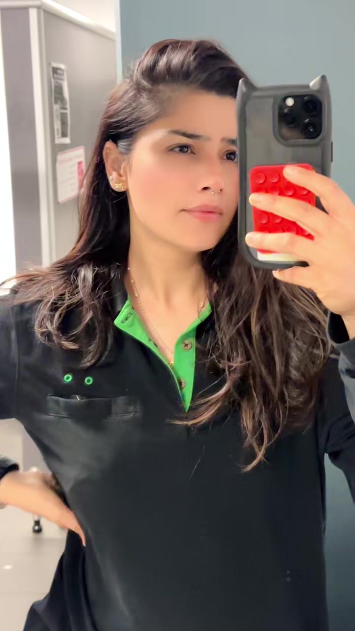 @Riya sharma