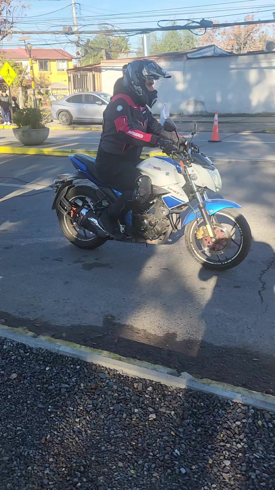 @CLASESDEMOTO.GIXXERMANIA