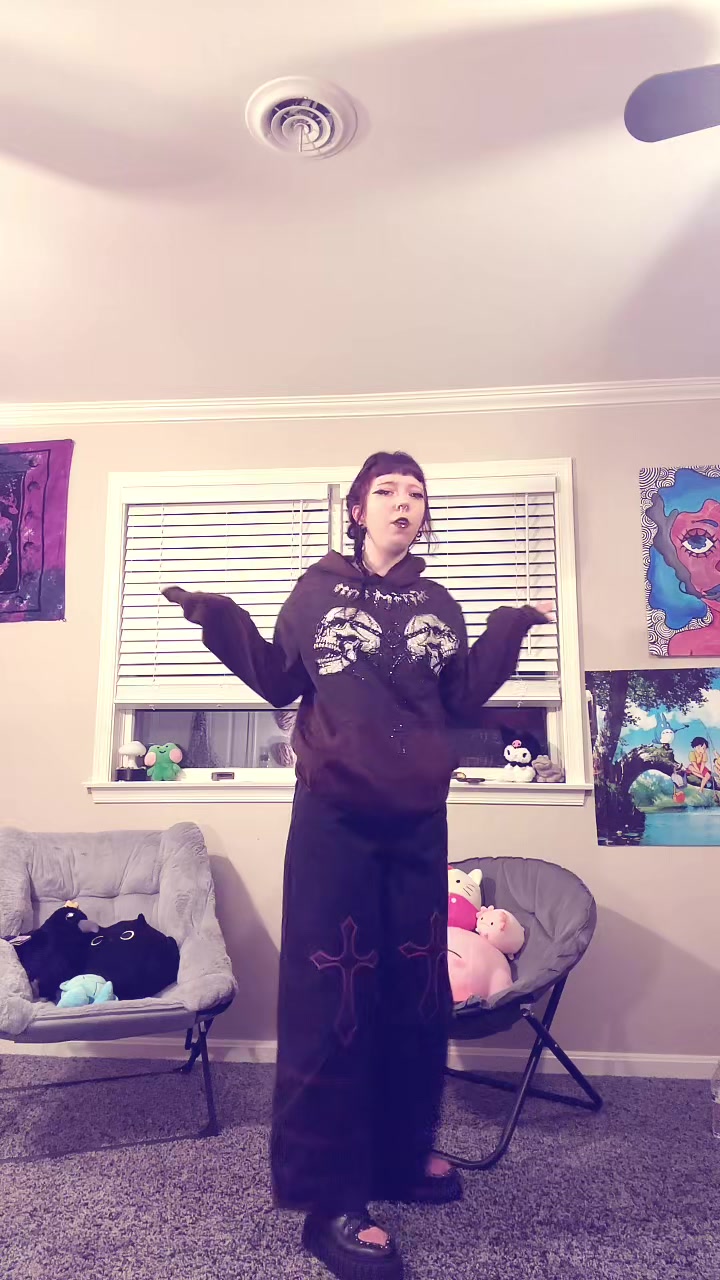 @liz🪷🖤