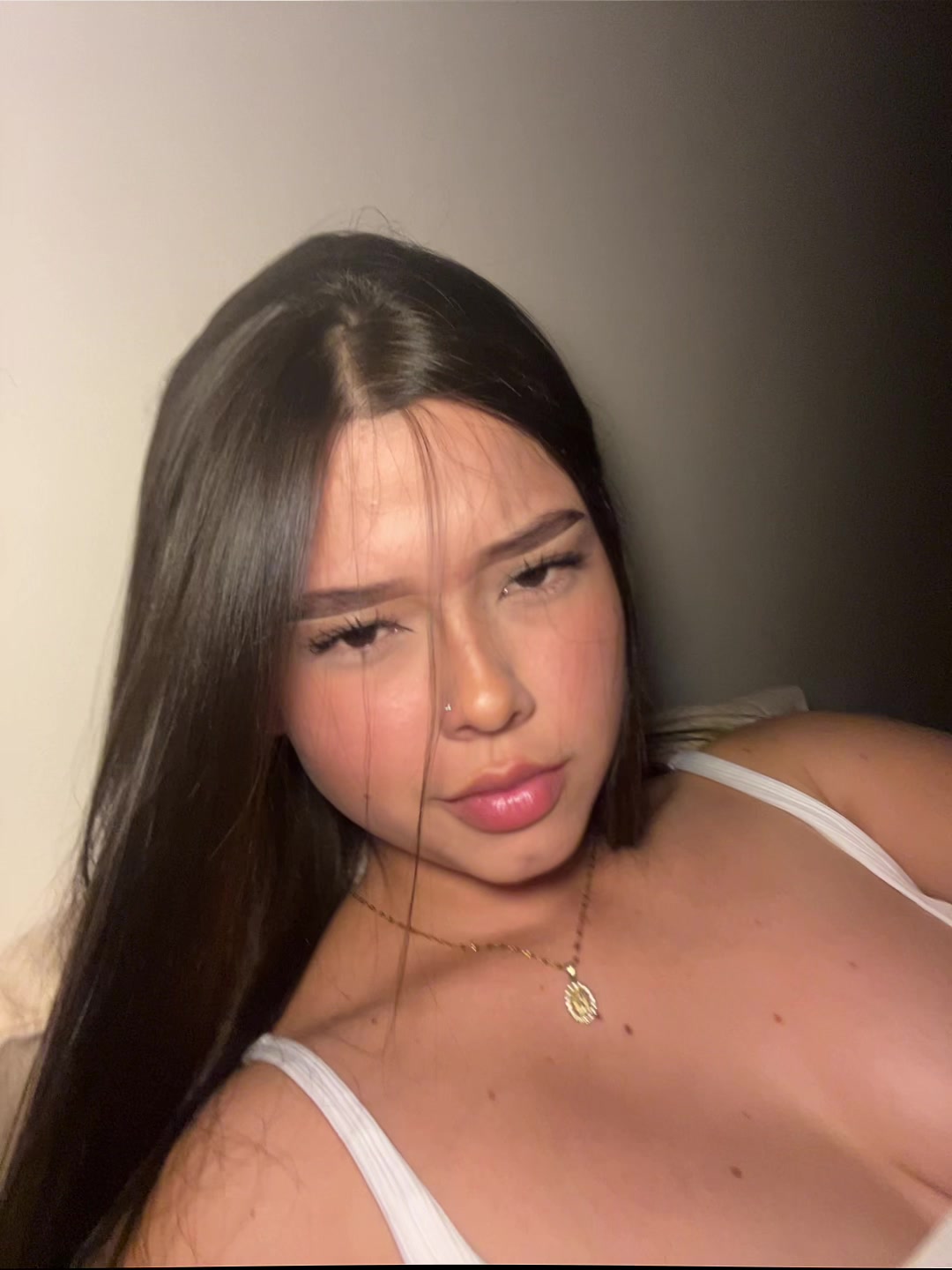 @𝐀𝐋𝐄💋