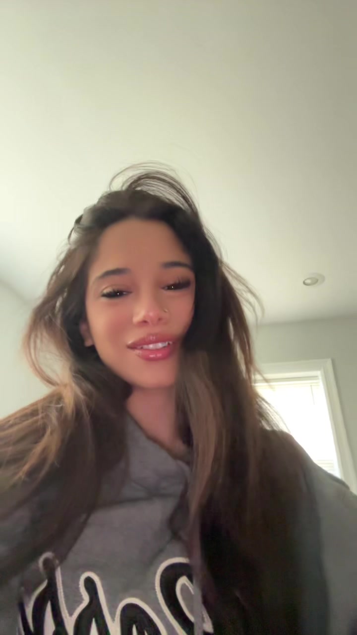 @alyssafavaa