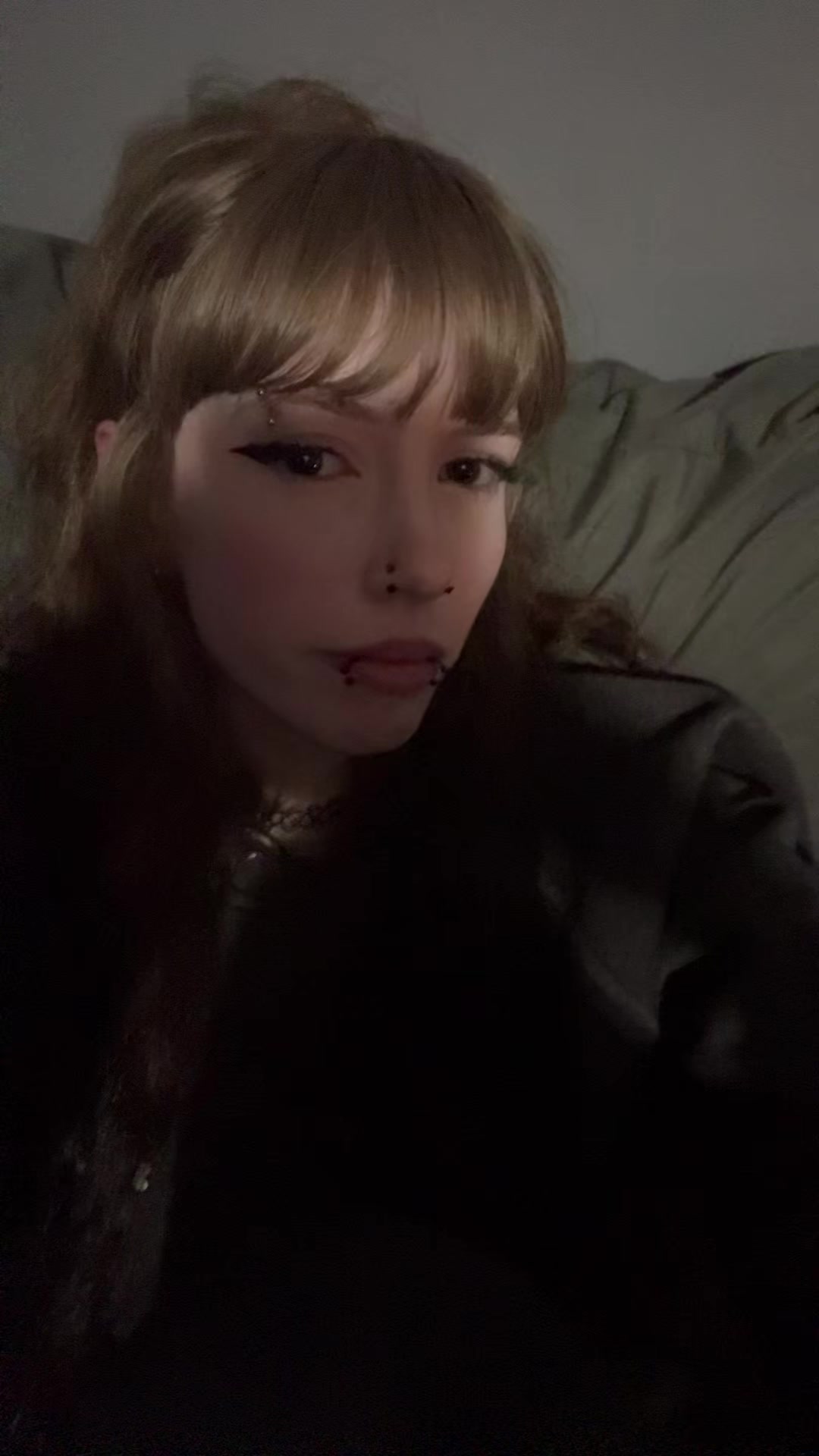 @v
