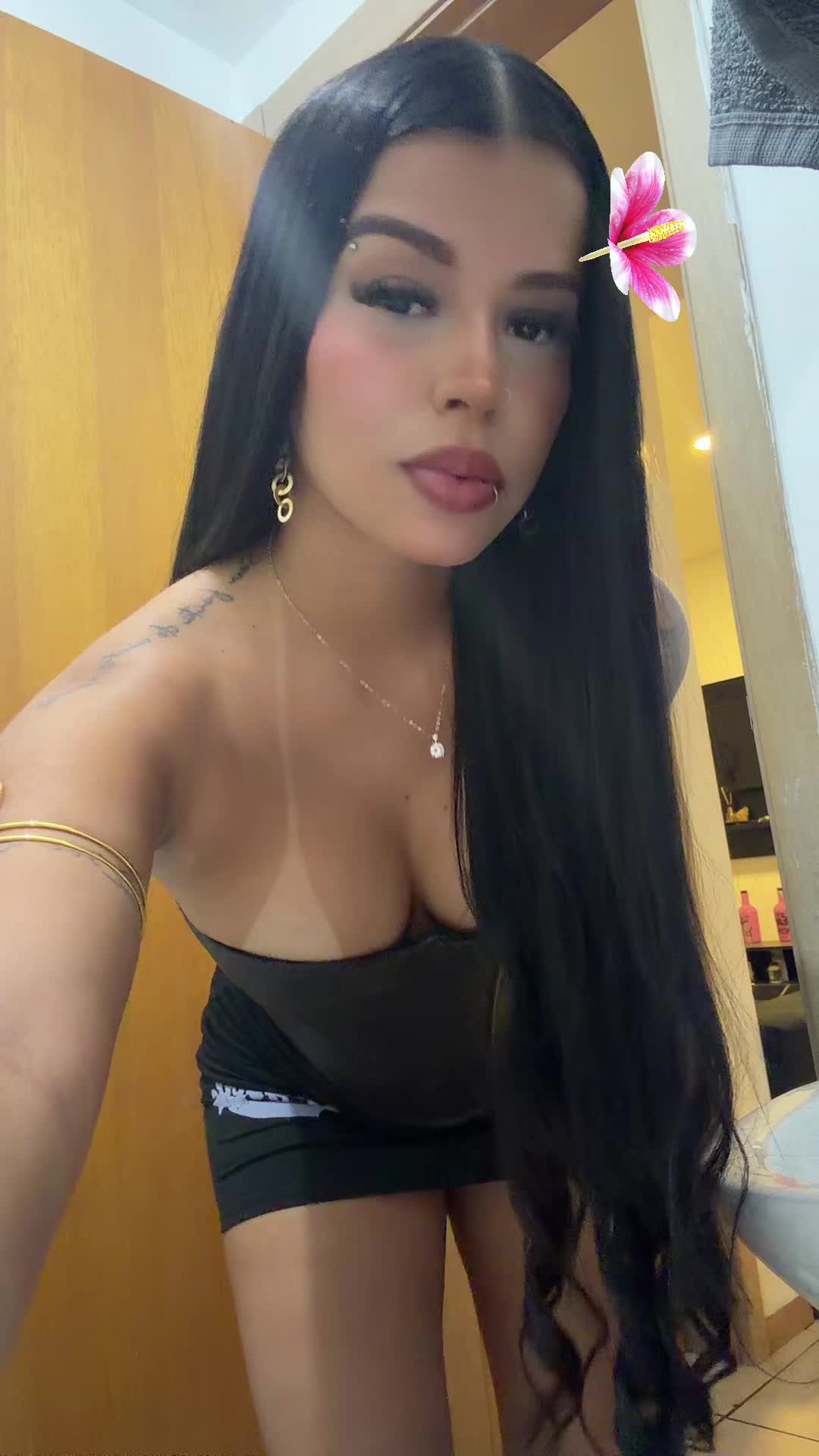 @Thath&aacute; Queiroz