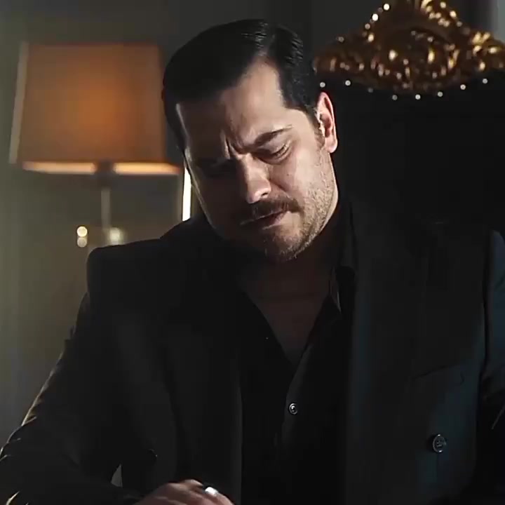 @E’