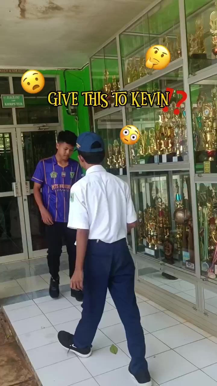 @Ovan F H