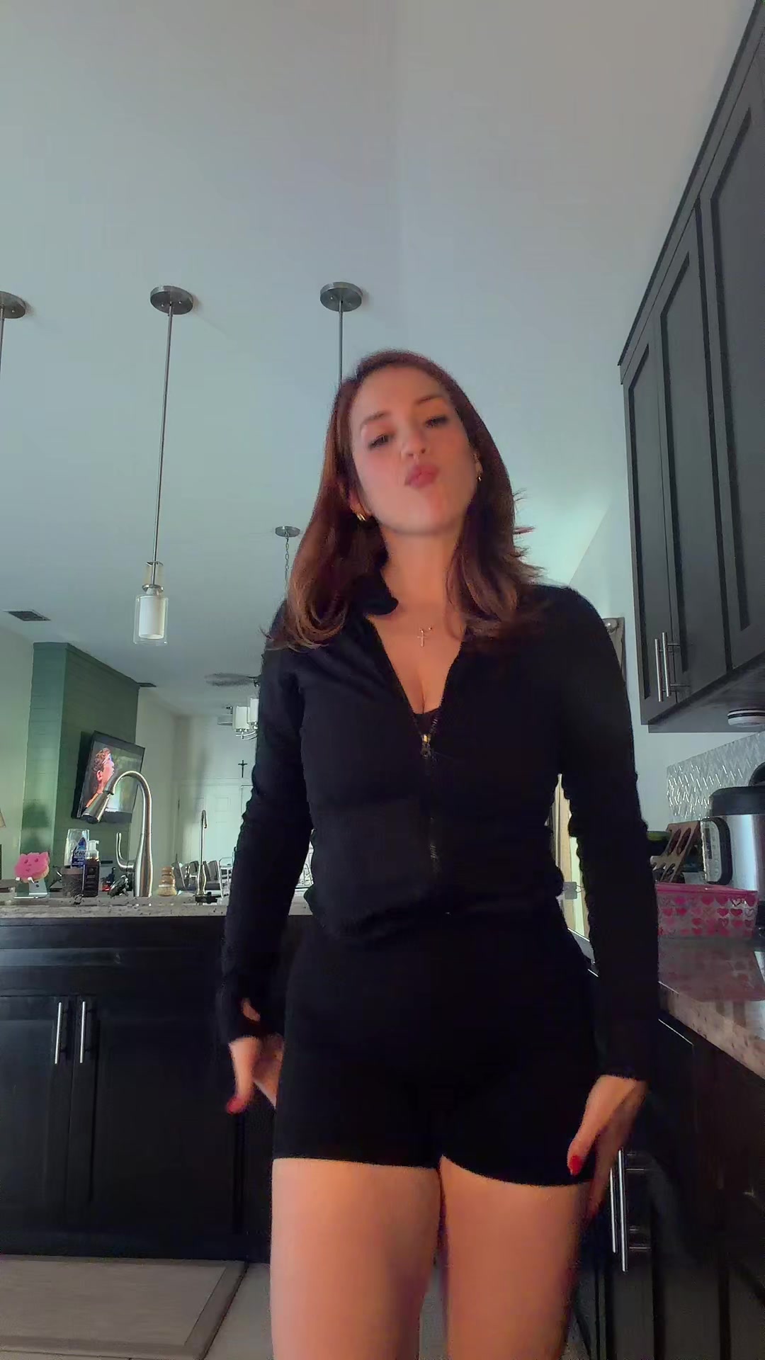 @mirellaperez