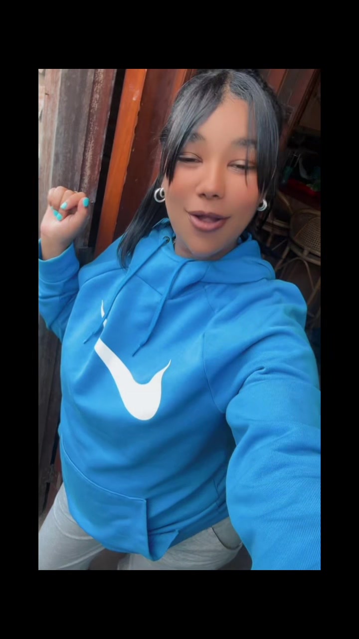 @Kate-lynn'Phillips🦋.
