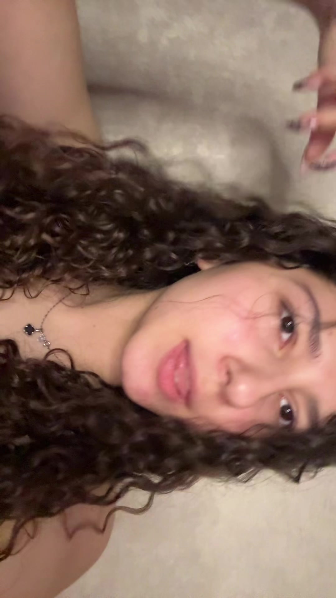 @🫂