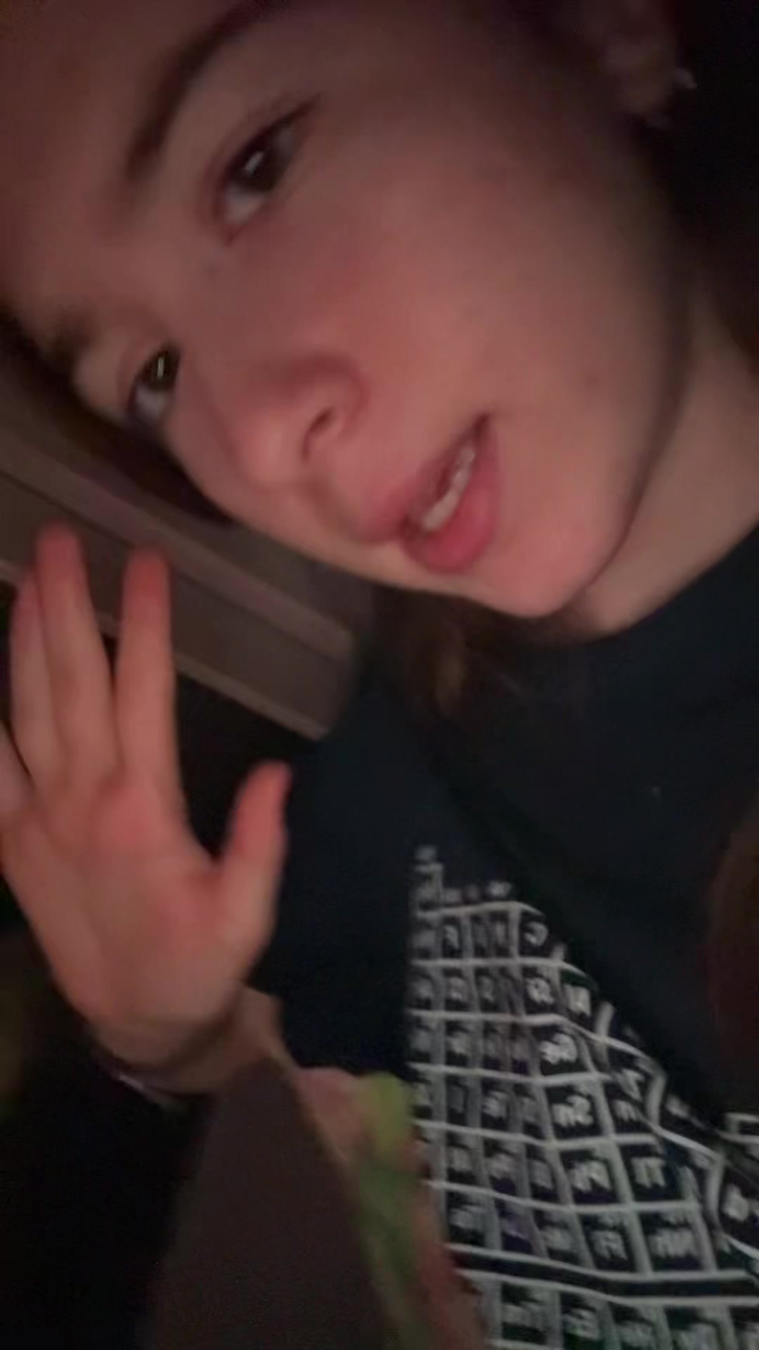 @nikala_@