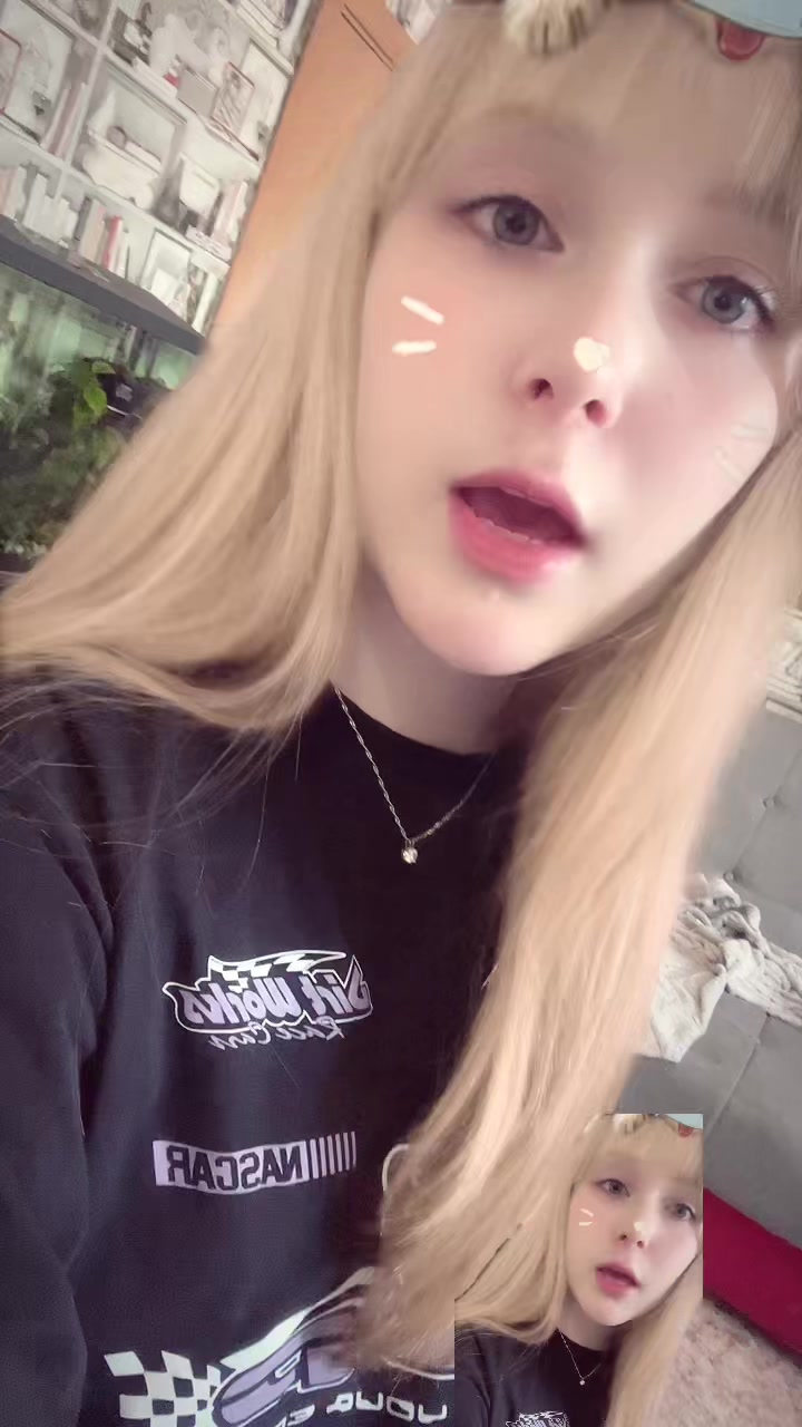 @Ксеша 🫦