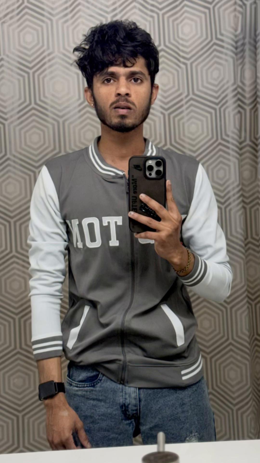 @🪡  Rajee 🖤🍒