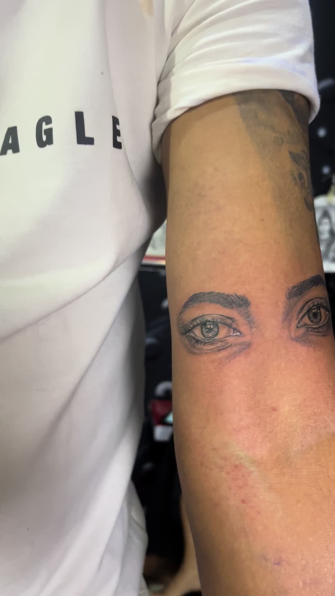 @alien_tattoo_world2