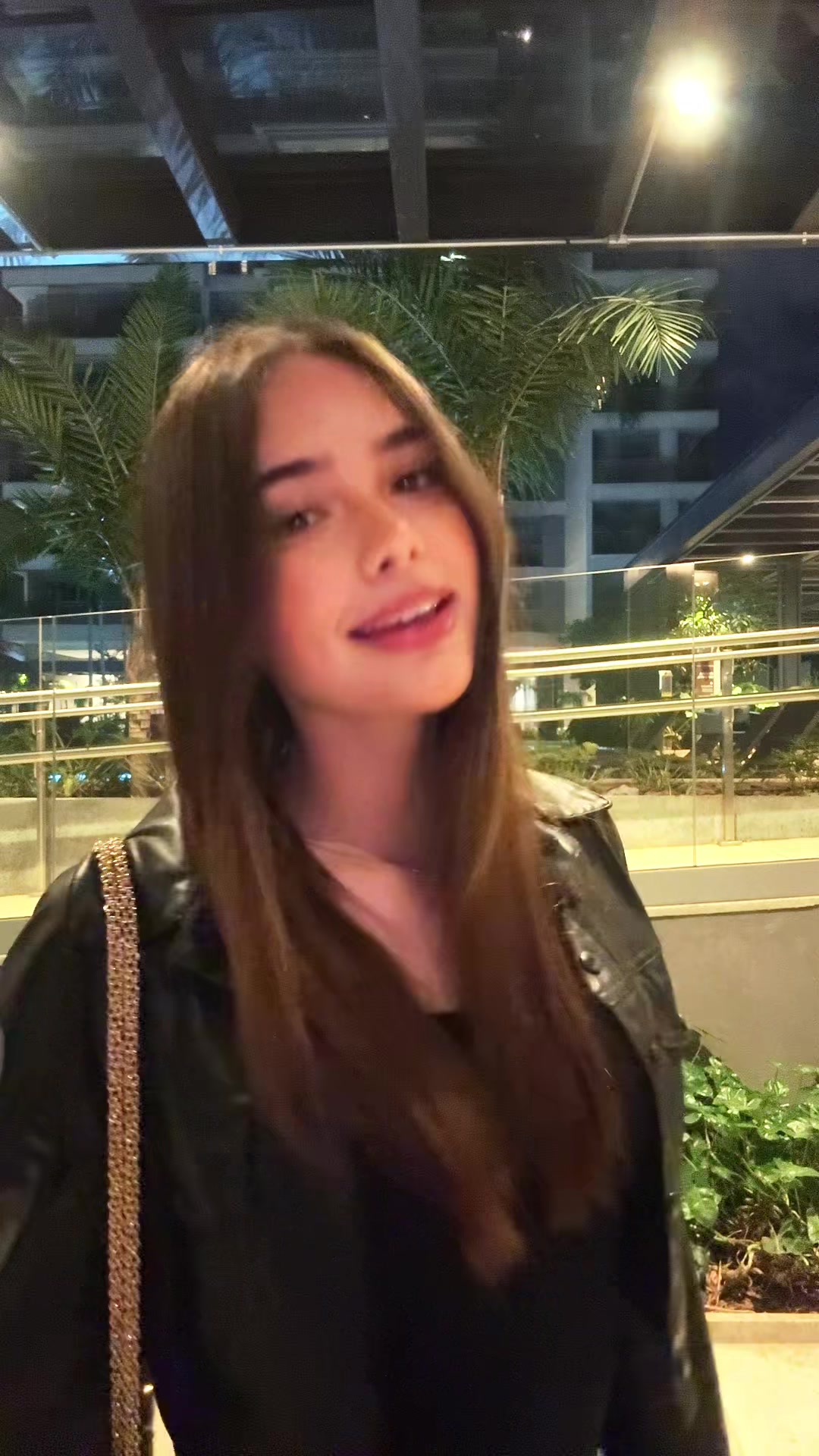 @Manu🪽