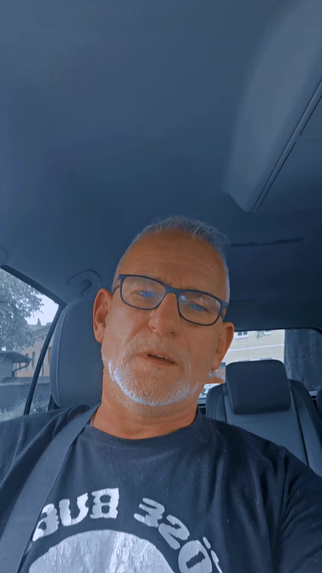 @Böser Bube mr.unbeugsam