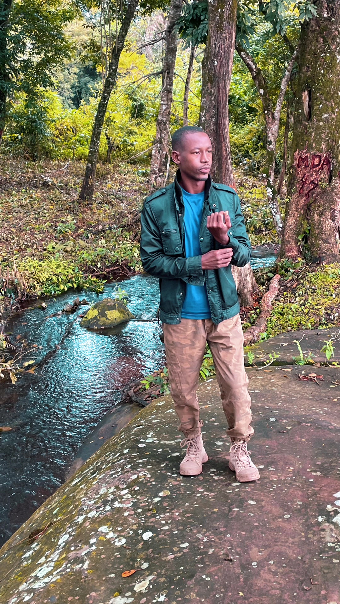 @André viemba