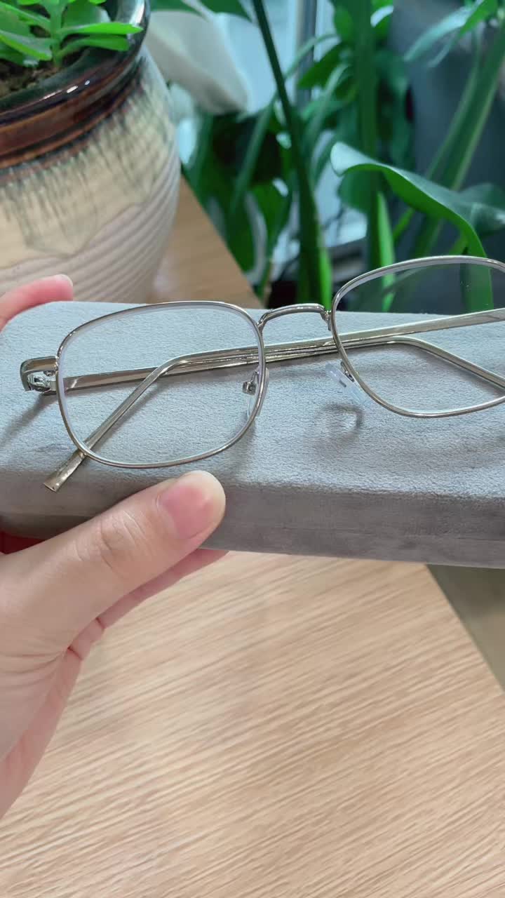 @Design Glasses