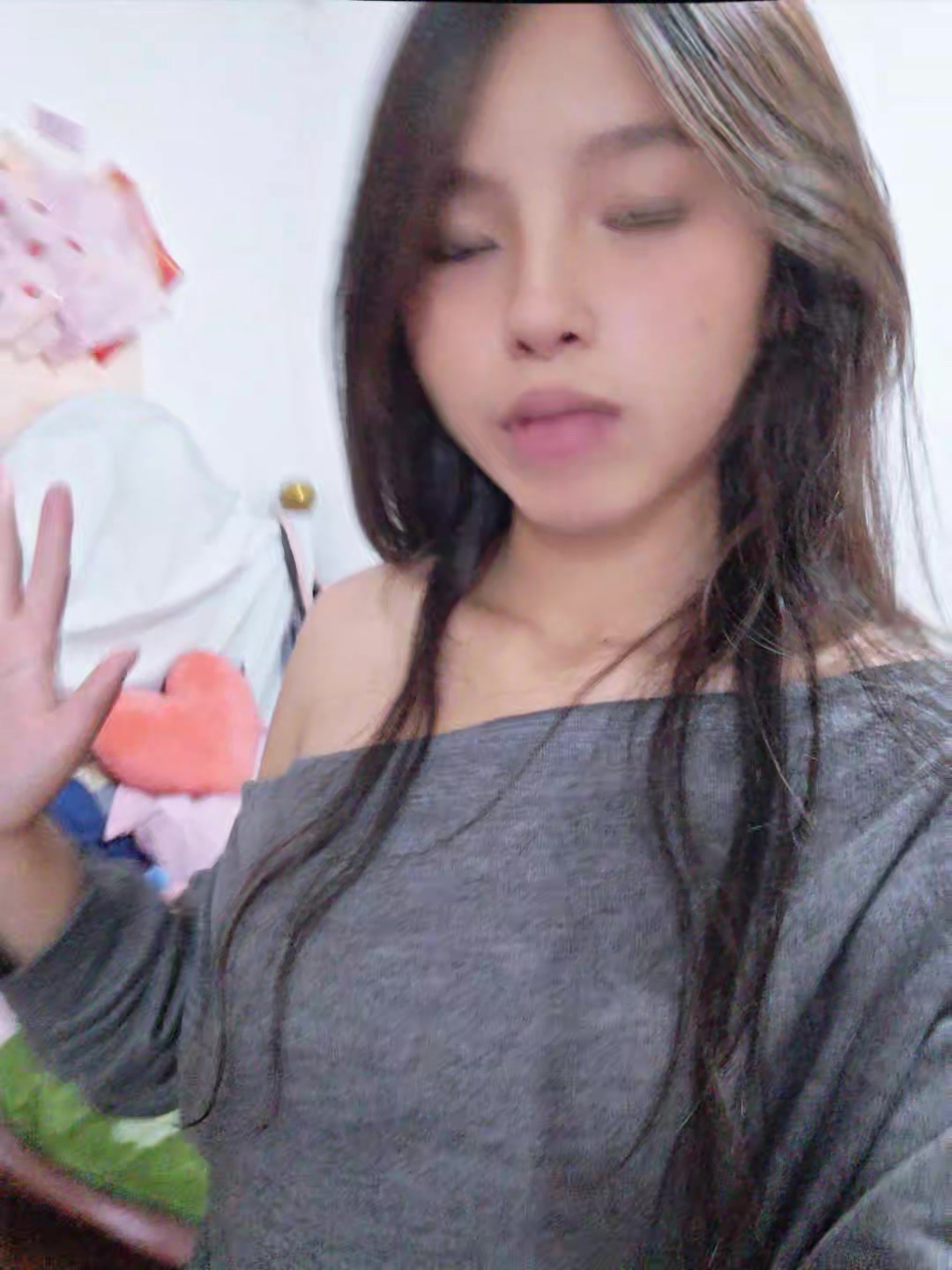 @celi_:>