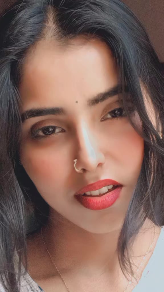 @rakhi thakur🌸🕊️