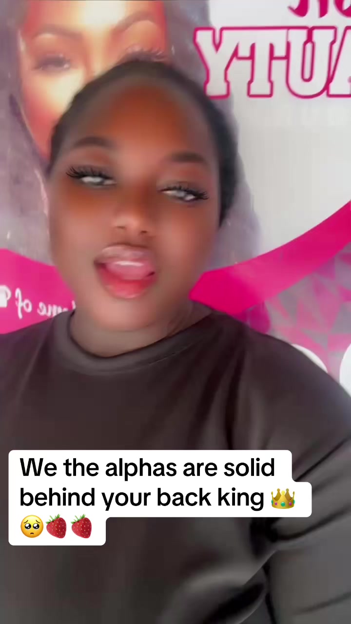 @Akosuah Gifty🍓🍓