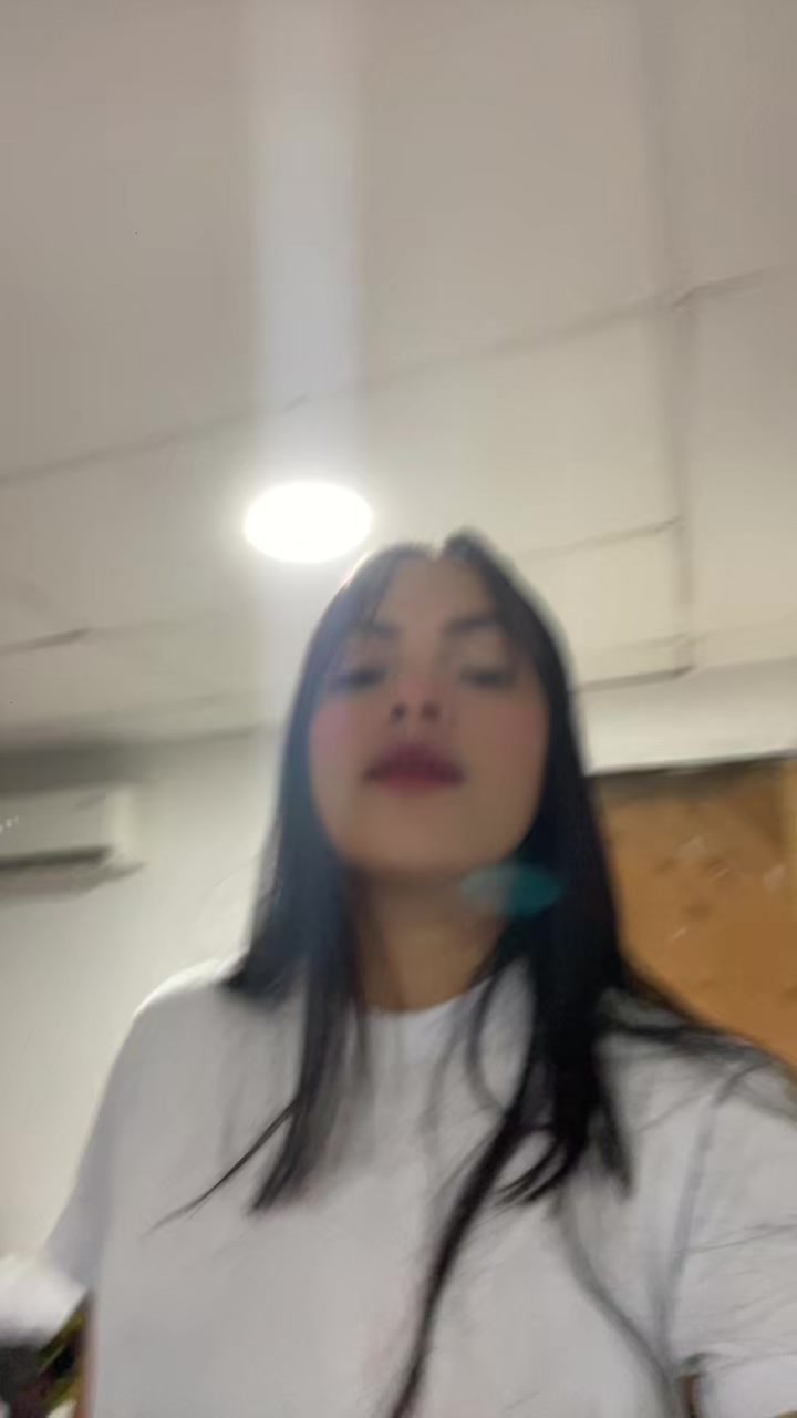 @Ana