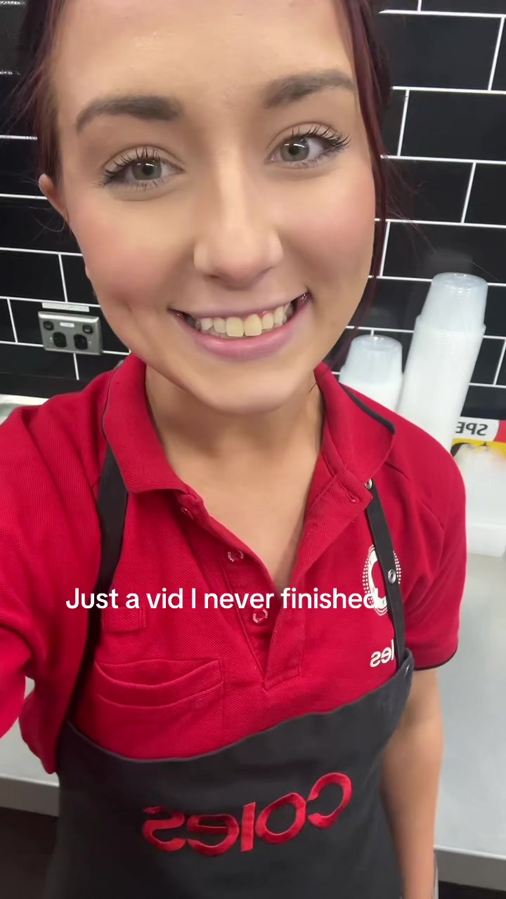 @itsellieinthedeli